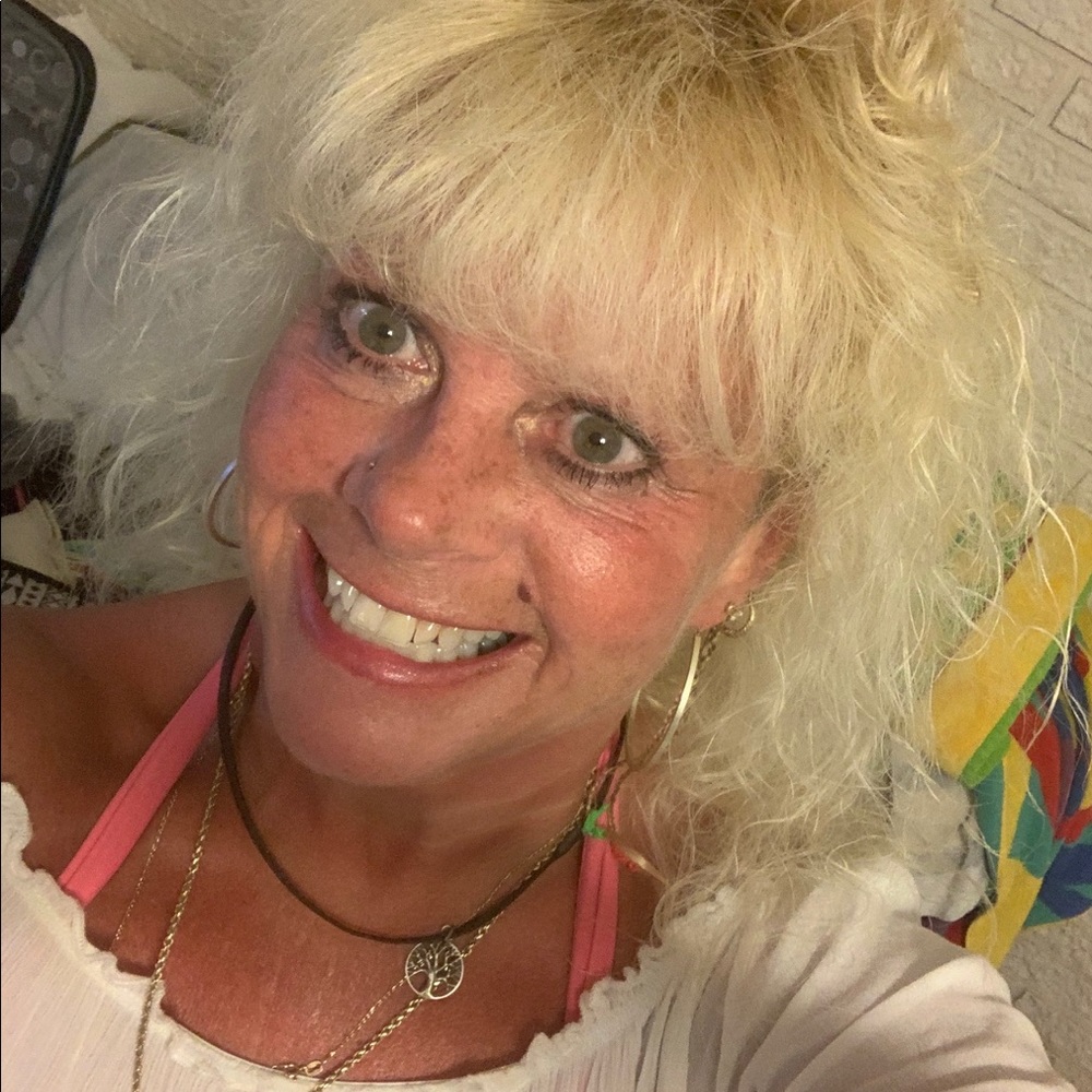 Meet your Posher, Angie